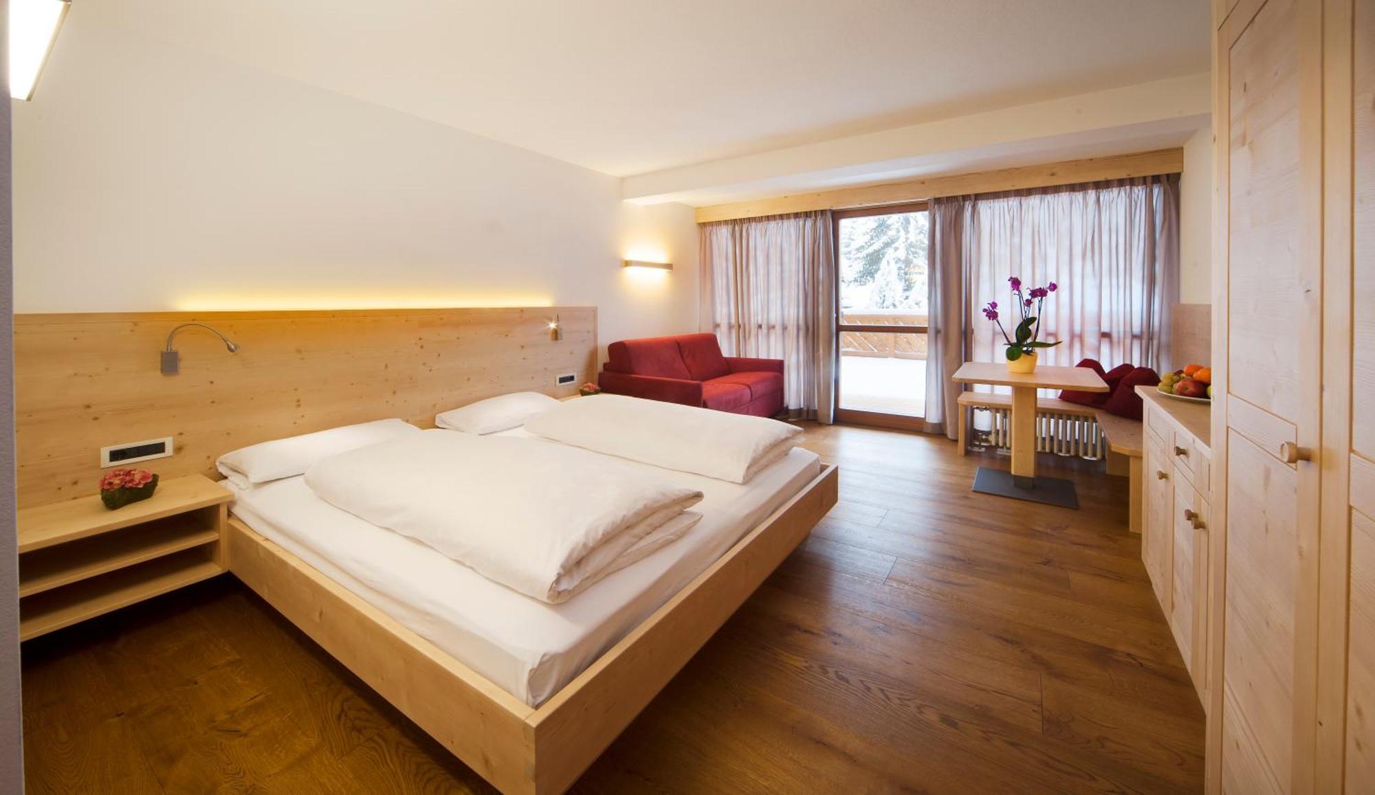 Hotel Ladinia La Villa  Exteriör bild