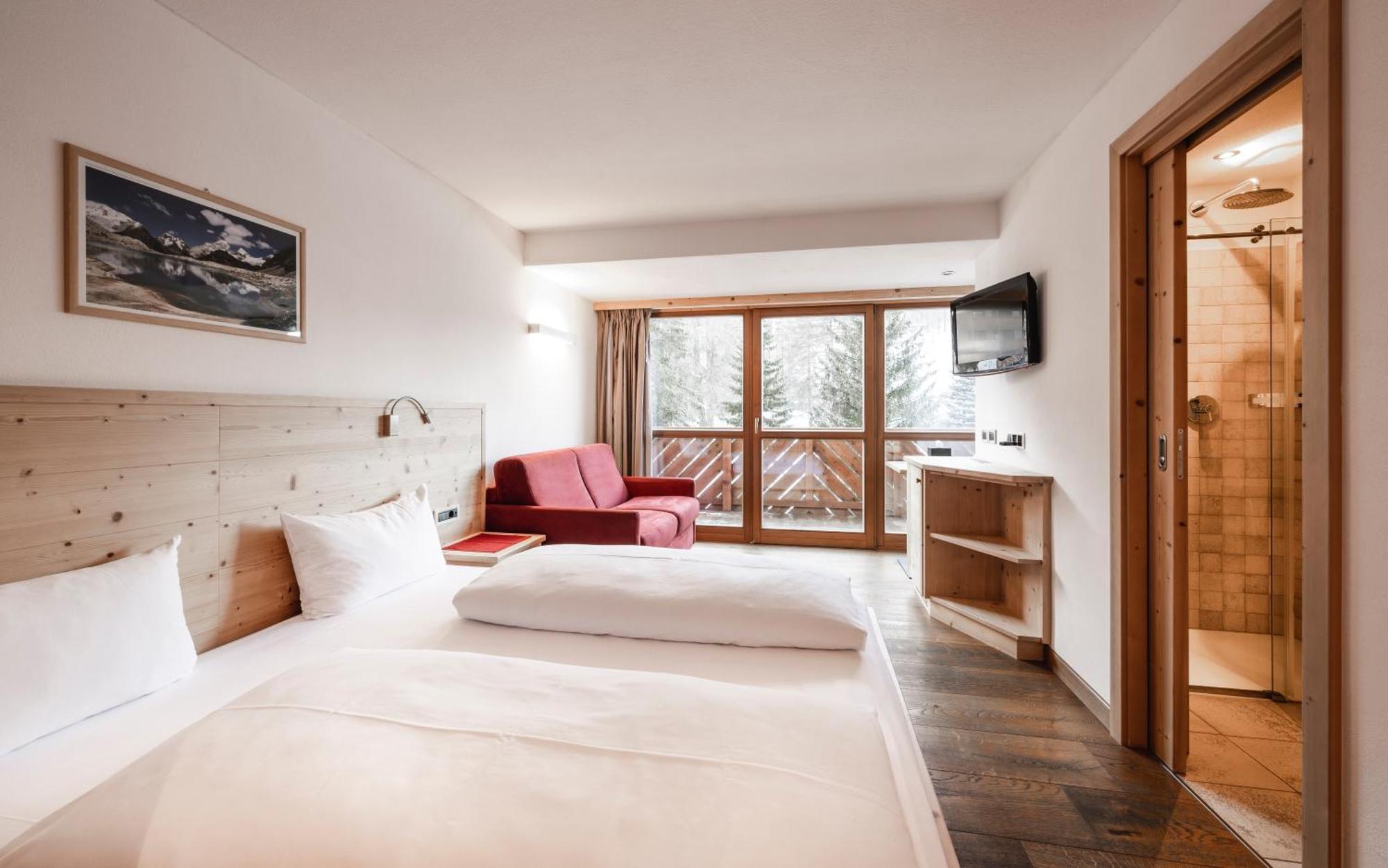 Hotel Ladinia La Villa  Exteriör bild