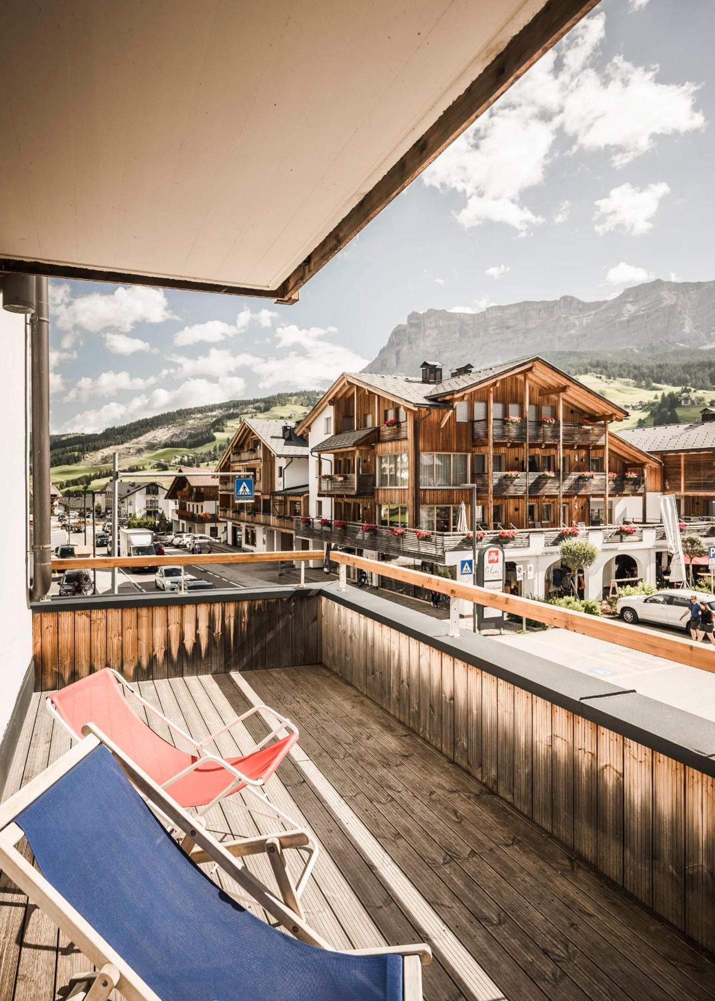 Hotel Ladinia La Villa  Exteriör bild